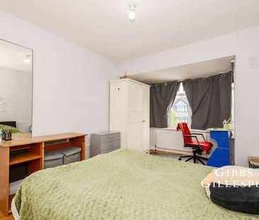 Roxeth Green Avenue, Harrow, HA2 - Photo 4
