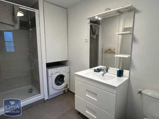 Location Appartement 1 pièce 33m² MARSEILLE 2ème - Photo 1