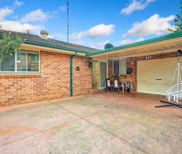 STREET FACING, FEELS LIKE A HOUSE! - Photo 2