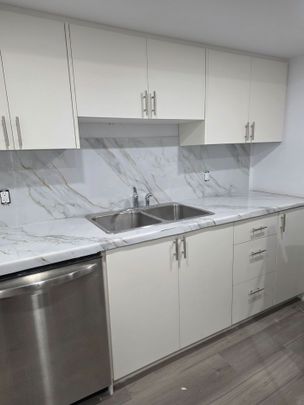 For Lease - 180 Chenoa Way Unit# B, Barrhaven, Ontario - Photo 1