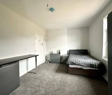 4 bedroom house share to rent - Photo 1