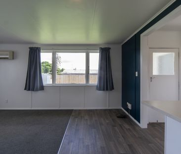 Recently Refurbished Three Bedroom - Photo 6