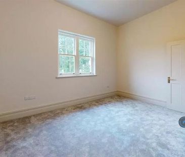 5 bedroom semi-detached house to rent - Photo 3