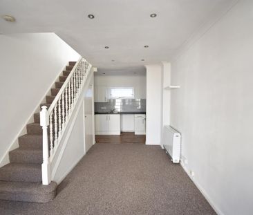 1 bedroom end of terrace house to rent - Photo 2