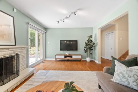 For Lease - 73 Owen Boulevard, Toronto, Ontario - Photo 4