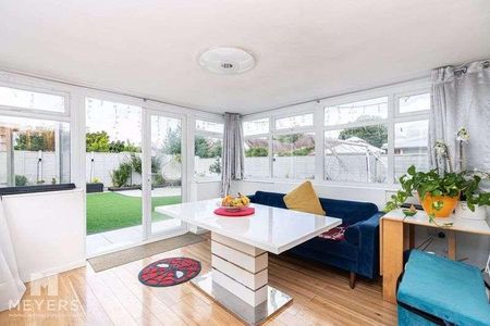 Claremont Avenue, Bournemouth, BH9 - Photo 4