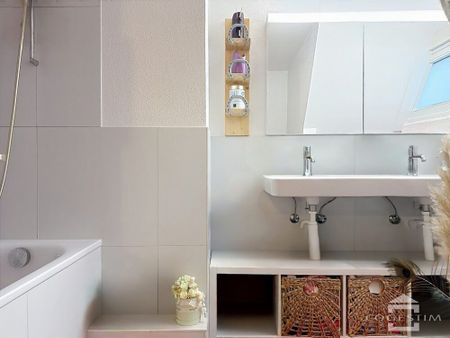 Au cœur de la vieille ville, 4.5 pièces, rénové - Photo 2