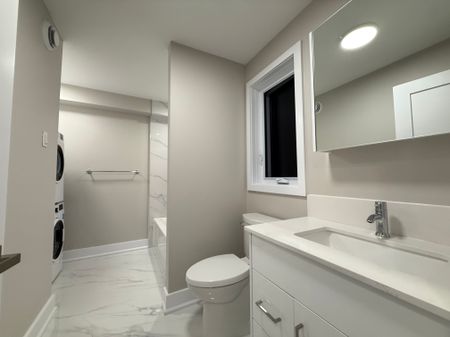 342 Fifth Avenue - Photo 2