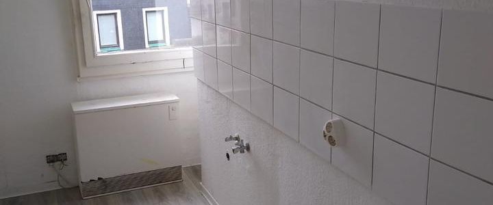 3-Zimmer Wohnung in Germanenstr. 102, Wuppertal-Oberbarmen! - Photo 1