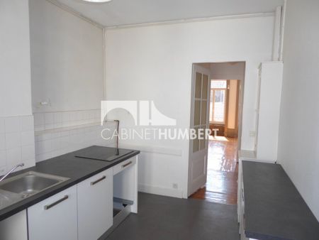 Location Appartement 3 pièces 71m² ST ETIENNE 42000 - Photo 3