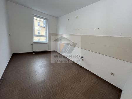 Moderne 3 Raum-Wohnung mit stylischem Bad mit Fenster, Dusche und Wanne. - Photo 3