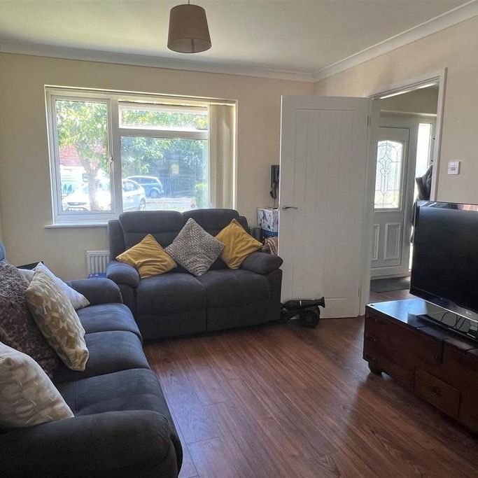 3 bedroom terraced house to rent - Photo 1