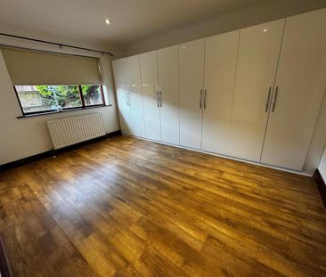 4 bedroom detached bungalow to rent - Photo 3