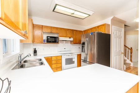 For Lease - 1479 Lynx Crescent, Orleans - Cumberland and Area, Ontario - Photo 5