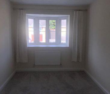 3 bedroom detached house to rent - Photo 4