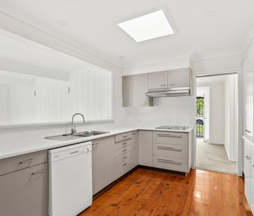 14 Bruce Avenue, Mount Warrigal NSW 2528 - House For Rent | Domain - Photo 6