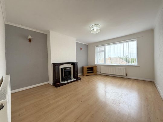 Ridgewood Drive, Pensby - Photo 1
