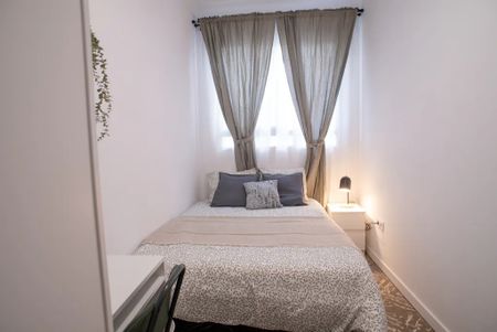 Carrer Trafalgar, Quart de Poblet, Valencian Community 46930 - Photo 2