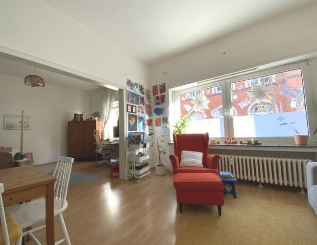 Attraktive 3,5-Zimmer-Erdgeschosswohnung mit ruhiger Hoflage und Gemeinschaftsterrasse in OB-Mitte - Foto 1