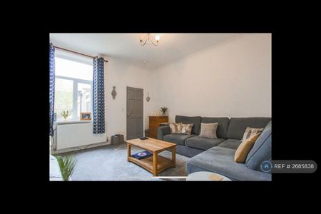 2 bedroom terraced house to rent - Photo 3