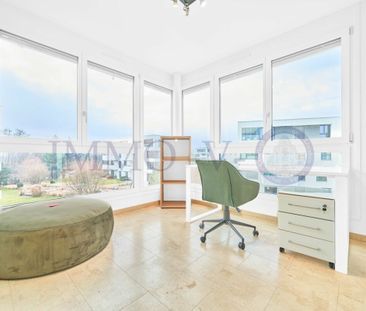 SPACIOUS STANDING WITH BALCONY-TERRACE AND IDEAL LOCATION - Photo 6