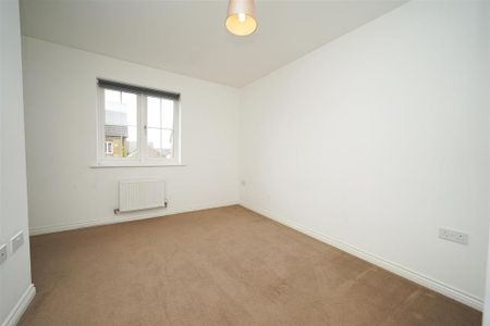 2 bedroom coach house to rent - Photo 4