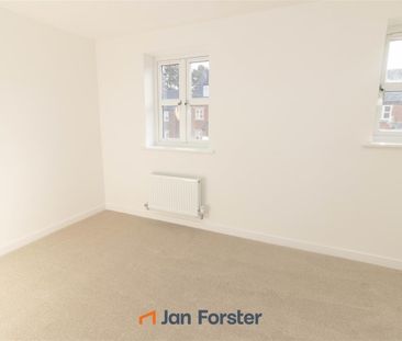 2 Bedroom House - Photo 4