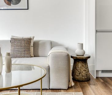 2 bedroom flat to rent - Photo 2