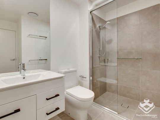 Break Lease - 3 bed 2 bath - balcony avail 24/12/2025 - Photo 1