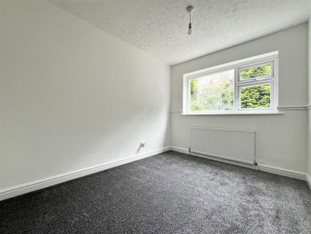 2 bedroom Maisonette to rent - Photo 4