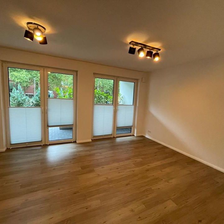 ZENTRALE 2-Zi. -Wohnung mit Tiefgaragenstellplatz - Photo 1