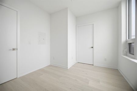 For Lease - 2501 Saw Whet Boulevard Unit# 640, Oakville, Ontario - Photo 5