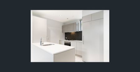 SENSATIONAL LOFT APARTMENT WITH COURTYARD - Photo 2