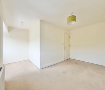 3 bedroom House To Let - Photo 2