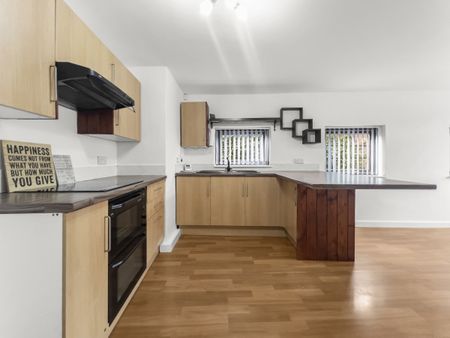 The Stiles, Ormskirk - Photo 2