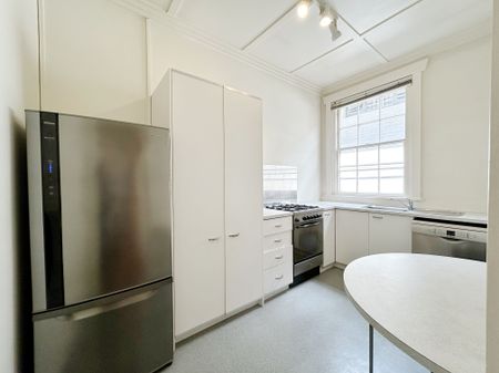 Charming Apartment Gem on Newton Road, Mount Eden! - Photo 5