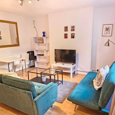 2 bedroom flat to rent - Photo 1