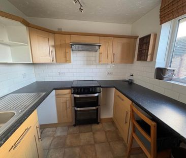 2 bedroom flat to rent - Photo 3