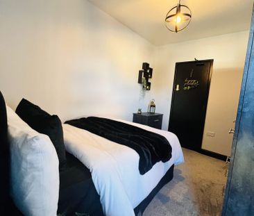 BEDROOM 6 – LARGE DOUBLE WITH ENSUITE - Photo 3