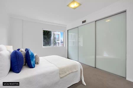 MGM MARTIN - TWO BEDROOM APARTMENT (BUILDING 1, UNIT ON LEVEL 4) - Photo 2