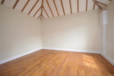 1 bedroom detached house to rent - Photo 4