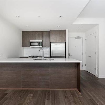 2bed/2bath @ Altitude SFU. fully furnished - Photo 1