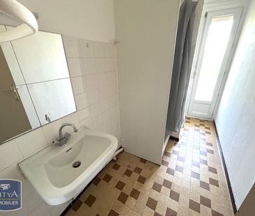 Location Appartement 1 pièce 30m² PORT DE BOUC 13110 - Photo 3