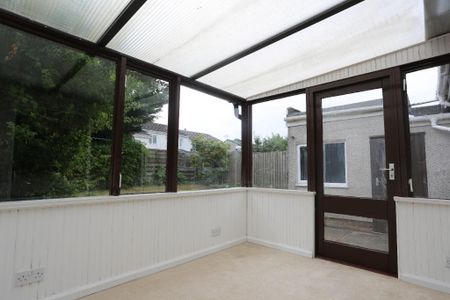 2 bedroom semi-detached house to rent - Photo 4