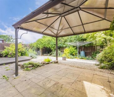 4 bed House - Detached To Let - Photo 5