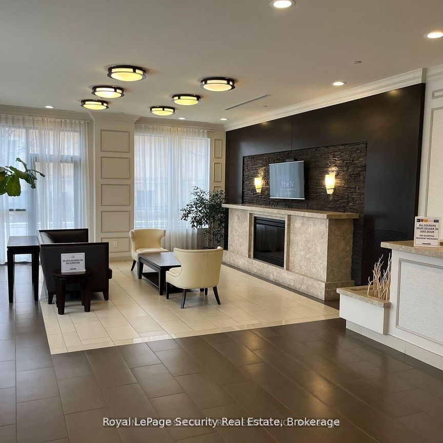 For Lease - 35 Saranac Boulevard Unit# PH4, Toronto, Ontario - Photo 1