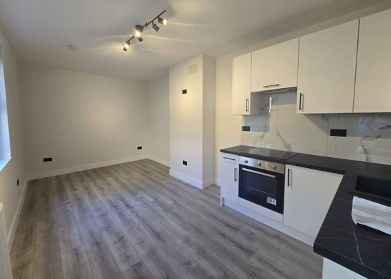 2 Bed Flat, Trinity Road, N22 - Photo 1