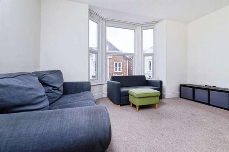 Shaftesbury Road, Southsea, PO5 - Photo 3
