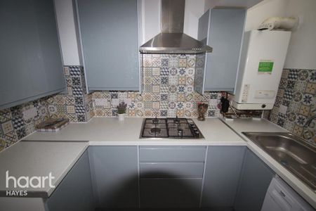 1 bedroom semi-detached house to rent - Photo 4