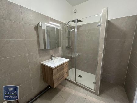 Location Appartement 3 pièces 84m² BEAUVAIS 60000 - Photo 4